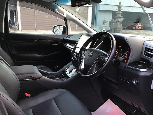 ヴェルファイア ２．５Ｚ　Ｇエディション　純正１０インチナビ　Ｂカメラ　ＥＴＣ　後席モニター　ＴＲＤ製フルエアロ　４本出しマフラー　ベンチレーションシート　パワーバックドア　トヨタセーフティセンス　禁煙車（26枚目）