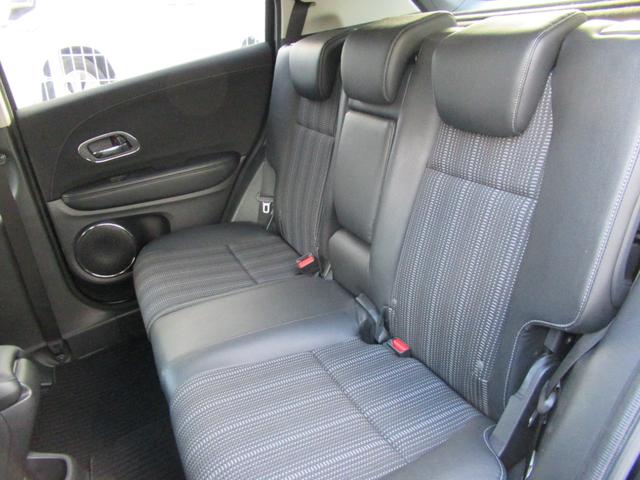 ヴェゼル ハイブリッドZ ナビ・フルセグTV・Bluetooth・Bカメラ・LEDライト・スマートキー・プッシュスタート(18枚目)