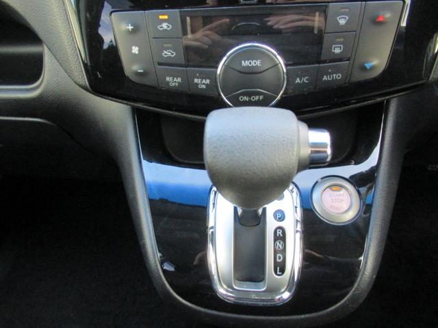 セレナ ハイウェイスター　Ｖセレクション＋セーフティ　ＳＨＶ　ＳＤナビ・フルセグＴＶ・Ｂｌｕｅｔｏｏｔｈ・Ｂカメラ・ＥＴＣ・ＬＥＤライト・スマートキー・プッシュスタート・後席モニタ・両側パワースライドドア（27枚目）