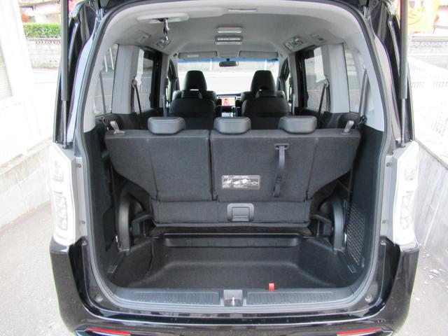 ステップワゴンスパーダ Z クールスピリット ナビ・フルセグTV・Bカメラ・ETC・HIDライト・スマートキー・後席モニター・両側パワースライドドア・障害物センサー(9枚目)