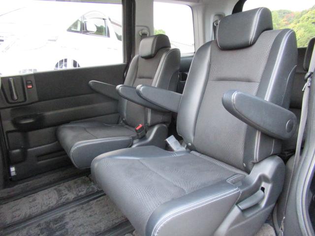 ステップワゴンスパーダ Z クールスピリット ナビ・フルセグTV・Bカメラ・ETC・HIDライト・スマートキー・後席モニター・両側パワースライドドア・障害物センサー(16枚目)