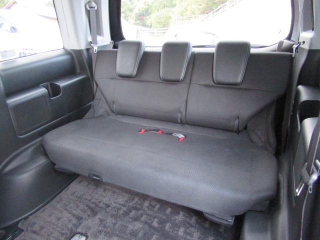 ステップワゴンスパーダ Z クールスピリット ナビ・フルセグTV・Bカメラ・ETC・HIDライト・スマートキー・後席モニター・両側パワースライドドア・障害物センサー(19枚目)