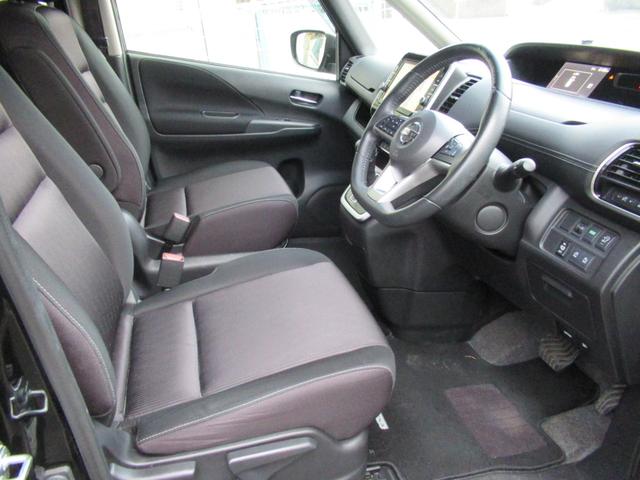 セレナ ハイウェイスター プロパイロットエディション ナビ・フルセグTV・Bluetooth・Bカメラ・ETC・LEDライト・ドライブレコーダー・スマートキー・プッシュスタート・後席モニター・両側パワースライドドア・障害物センサー(11枚目)