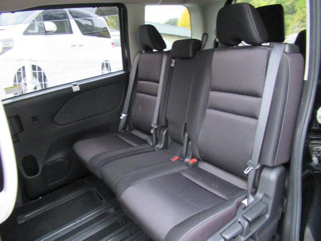 セレナ ハイウェイスター プロパイロットエディション ナビ・フルセグTV・Bluetooth・Bカメラ・ETC・LEDライト・ドライブレコーダー・スマートキー・プッシュスタート・後席モニター・両側パワースライドドア・障害物センサー(17枚目)