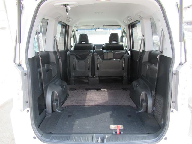 ステップワゴンスパーダ Ｚ　クールスピリット　ディスプレイオーディオ・Ｂカメラ・ＥＴＣ・ＨＩＤライト・スマートキー・両側パワースライドドア（10枚目）
