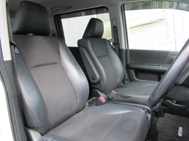 ステップワゴンスパーダ Ｚ　クールスピリット　ディスプレイオーディオ・Ｂカメラ・ＥＴＣ・ＨＩＤライト・スマートキー・両側パワースライドドア（13枚目）