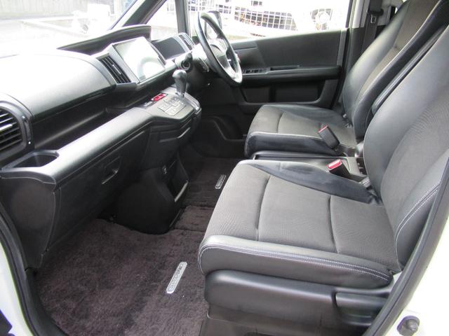 ステップワゴンスパーダ Ｚ　クールスピリット　ディスプレイオーディオ・Ｂカメラ・ＥＴＣ・ＨＩＤライト・スマートキー・両側パワースライドドア（15枚目）