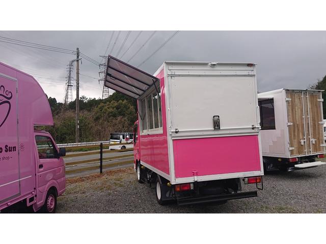 アトラストラック 　１．５ｔキッチンカー　移動販売車　フードトラック　ケータリング　中型　カスタム　８ナンバー　ピンク　バックカメラ　ーレス　カーナビ（9枚目）