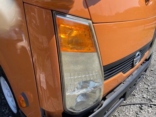 アトラストラック 　１．５ｔキッチンカー　移動販売車　フードトラック　ケータリング　中型　カスタム　８ナンバー　オレンジ　フローリング　シンク（25枚目）