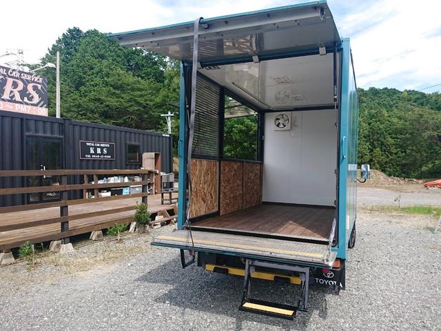 トヨエース 　キッチンカー　移動販売車　フードトラック　中型　８ナンバー　１．５ｔ　バックモニター　ＥＴＣ　デニムブルーメタリック（12枚目）