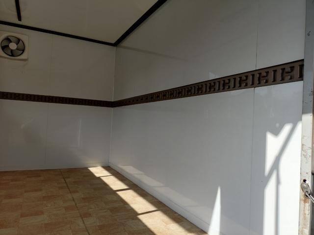 アトラストラック 　キッチンカー、バックカメラ、モニター、軽油（11枚目）