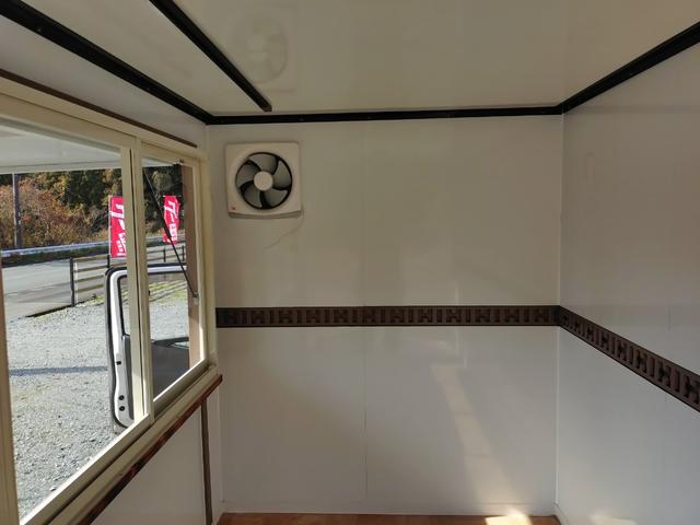 アトラストラック 　キッチンカー、バックカメラ、モニター、軽油（20枚目）