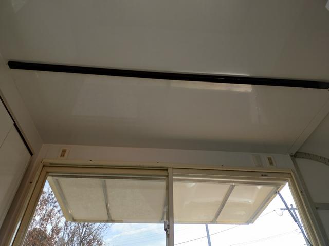 ＮＴ１００クリッパートラック 　軽タイプキッチンカー　８ナンバー　フードトラック　跳ね上げ式　走行１４．８万Ｋｍ　クリーム色　フローリング仕様　作業場エアコン付き　換気扇　ＥＴＣ（19枚目）