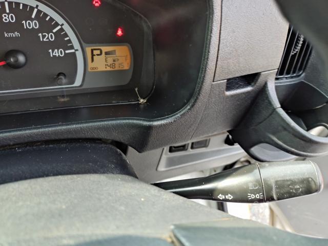 ＮＴ１００クリッパートラック 　軽タイプキッチンカー　８ナンバー　フードトラック　跳ね上げ式　走行１４．８万Ｋｍ　クリーム色　フローリング仕様　作業場エアコン付き　換気扇　ＥＴＣ（34枚目）