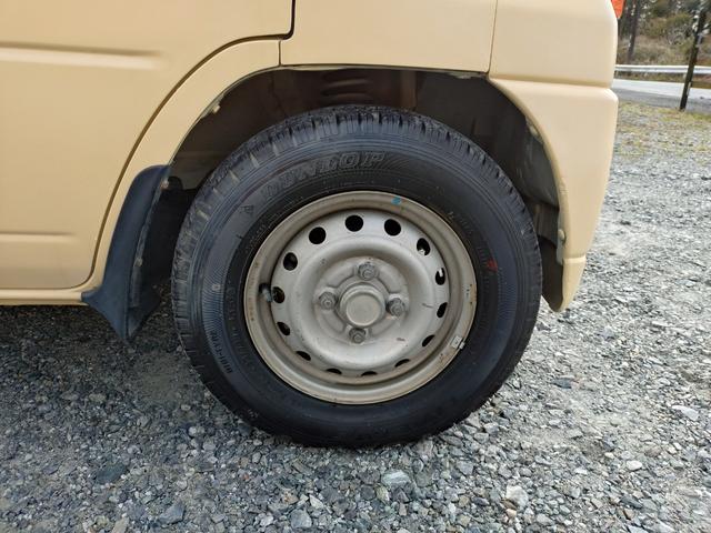 ＮＴ１００クリッパートラック 　軽タイプキッチンカー　８ナンバー　フードトラック　跳ね上げ式　走行１４．８万Ｋｍ　クリーム色　フローリング仕様　作業場エアコン付き　換気扇　ＥＴＣ（44枚目）