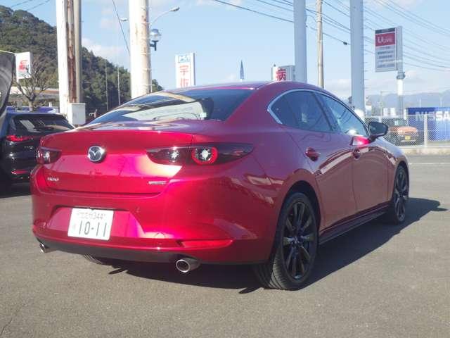 マツダ ＭＡＺＤＡ３セダン