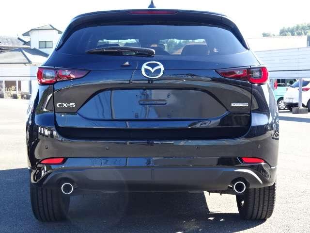 ＣＸ－５ ２．２　ＸＤ　レトロスポーツエディション　ディーゼルターボ　ＴＶ・全方位モニター・シートヒーター・Ｂｏｓｅ　クルーズコントロール　エアバック　フルオートエアコン　地上デジタル　パワーリフトゲート　パワステ　アイドリングストップ　横滑り防止装置　シートヒーター（8枚目）