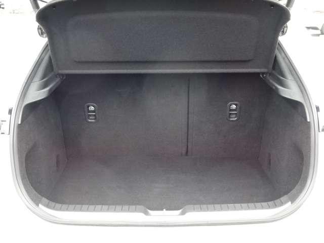 CX-30 1.8 XD プロアクティブ ディーゼルターボ TV・ETC・全方位モニター キーフリ Bモニター 衝突被害軽減 パワーバックドア アイドリングストップ レーダークルコン ターボ ETC アルミホイール オートエアコン アラウンドビュー Cソナー(17枚目)