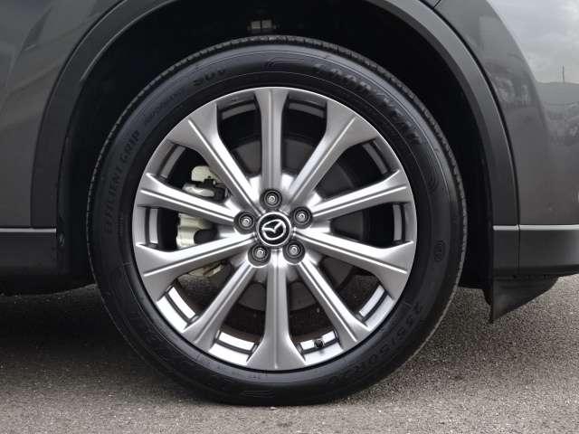 ＣＸ－８０ ３．３　ＸＤ　Ｌパッケージ　ディーゼルターボ　ナビ・ＴＶ・ＥＴＣ・サンルーフ・当社デモＵＰ　アルミホイール　パノラマサンルーフ　フルセグＴＶ　オートクルーズコントロール　電動リアゲート　禁煙車　全周囲カメラ　パワーシート　スマートキー　３列シート（6枚目）