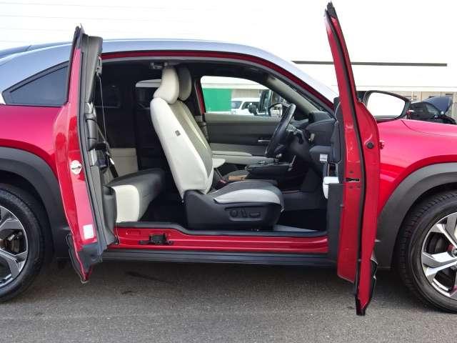 MX-30 2.0 ナビ・TV・ETC・全方位モニター・シートヒ レーダーブレーキ 盗難防止装置 360°カメラ ナビTV DSC ABS Bカメラ キーフリー エアコン パワーウィンドウ i-stop コーナーセンサー(9枚目)