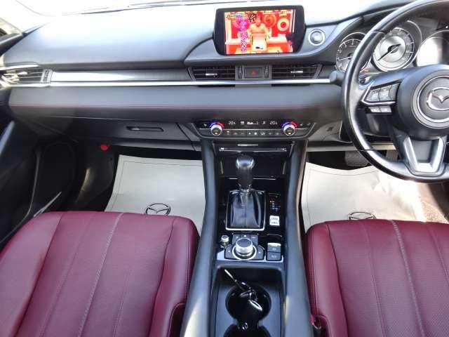 ＭＡＺＤＡ６セダン ２．５　２５Ｓ　スポーツ　アピアランス　ＴＶ・ＥＴＣ・シートヒーター　ＥＴＣ　パノラミックビュー　フルセグ　前席シートヒーター　衝突被害軽減システム　運転席パワーシート　ＤＶＤ　ＬＥＤヘッドランプ（3枚目）