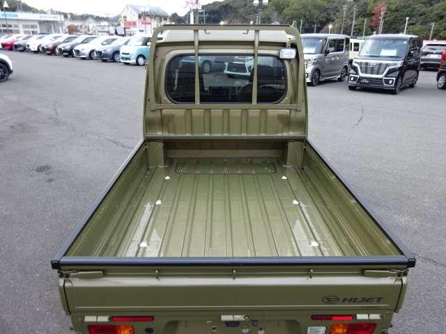ハイゼットトラック ６６０　ジャンボ　３方開　４ＷＤ　５ＭＴ・ディスプレイオーディオ・バックカメ　パワーステ　助手席エアバック　前席パワーウィンドウ　バックカメラ　ＡＣ　運転席エアバック　ＬＥＤライト　キーレスキー　切替４ＷＤ　ＡＢＳ（10枚目）