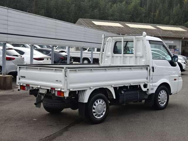 ボンゴトラック １．８　ＤＸ　シングルワイドロー　ラジオ・ＥＴＣ・５ＭＴ　助手席エアバッグ　運転席エアバッグ　エアコン　パワーウィンドウ　ＥＴＣ　ＡＢＳ　パワーステアリング（4枚目）