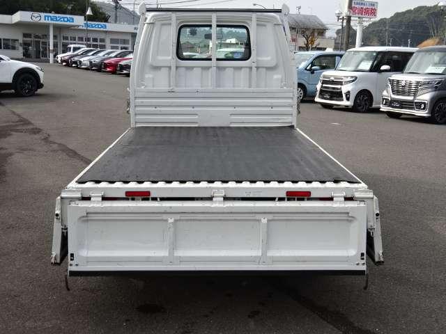 ボンゴトラック １．８　ＤＸ　シングルワイドロー　ラジオ・ＥＴＣ・５ＭＴ　助手席エアバッグ　運転席エアバッグ　エアコン　パワーウィンドウ　ＥＴＣ　ＡＢＳ　パワーステアリング（11枚目）