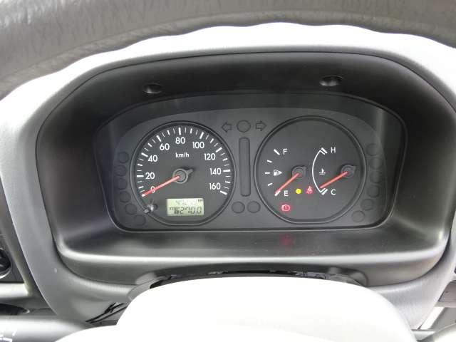 ボンゴトラック １．８　ＤＸ　シングルワイドロー　ラジオ・ＥＴＣ・５ＭＴ　助手席エアバッグ　運転席エアバッグ　エアコン　パワーウィンドウ　ＥＴＣ　ＡＢＳ　パワーステアリング（14枚目）