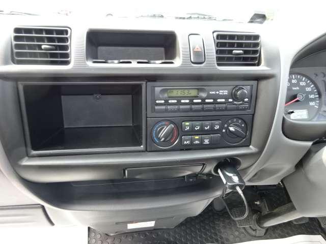 ボンゴトラック １．８　ＤＸ　シングルワイドロー　ラジオ・ＥＴＣ・５ＭＴ　助手席エアバッグ　運転席エアバッグ　エアコン　パワーウィンドウ　ＥＴＣ　ＡＢＳ　パワーステアリング（15枚目）