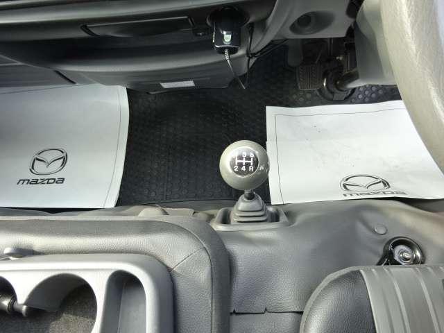 ボンゴトラック １．８　ＤＸ　シングルワイドロー　ラジオ・ＥＴＣ・５ＭＴ　助手席エアバッグ　運転席エアバッグ　エアコン　パワーウィンドウ　ＥＴＣ　ＡＢＳ　パワーステアリング（16枚目）