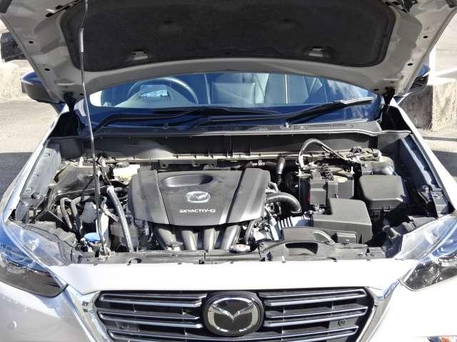 ＣＸ－３ １．５　１５Ｓ　スーパー　エッジー　ＴＶ・全方位モニター・シートヒーター　前席シートヒーター　衝突軽減　コーナーセンサー　アイドリングストップ　地デジ　パワーシート　スマートキー　アルミ　ＤＶＤ　バックモニター　３６０度モニター（6枚目）