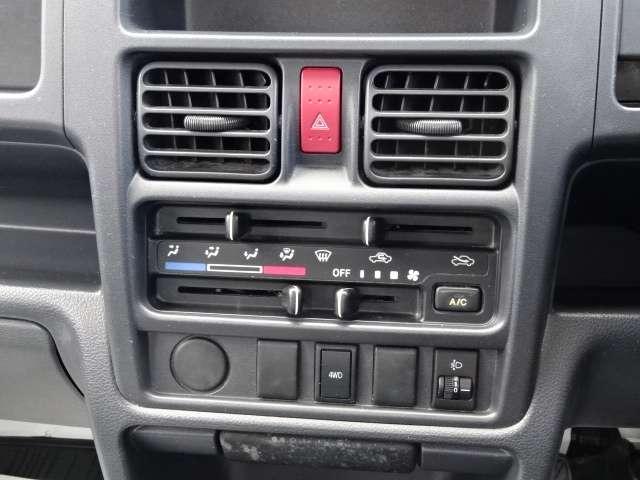 スクラムトラック ６６０　ＫＣ　エアコン・パワステ　純正ラジオ・５ＭＴ　パワステ付き　運転席エアバッグ　エアコン（15枚目）