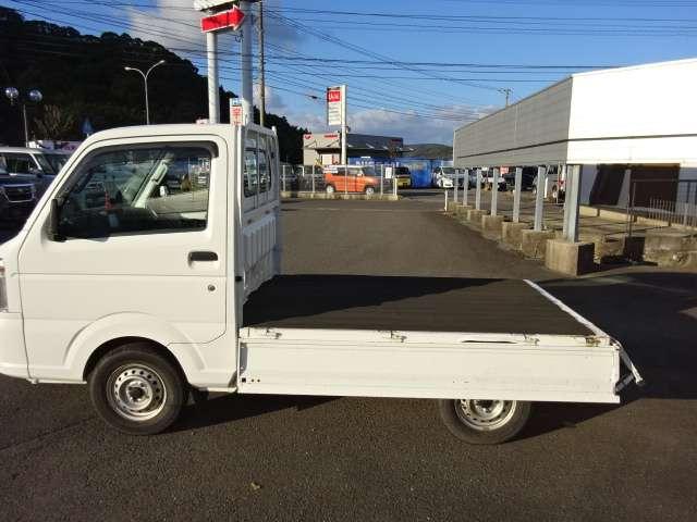 スクラムトラック ６６０　ＫＣ　エアコン・パワステ　ナビ・ＥＴＣ・３ＡＴ　助手席エアバック　運転席エアバック　パワステ付き　エアコン　ＡＢＳ（6枚目）