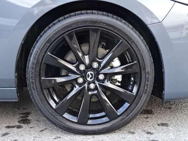 ＭＡＺＤＡ３セダン １．８　ＸＤ　ブラックトーンエディション　ディーゼルターボ　ナビ・ＴＶ・ＥＴＣ・全方位モニター　アルミホイール　クリアランスソナー　衝突被害軽減システム　ＥＴＣ　オートクルーズコントロール（6枚目）