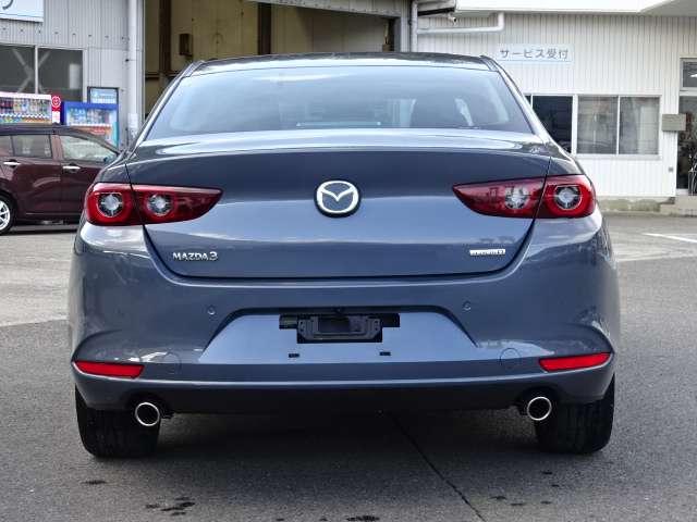 ＭＡＺＤＡ３セダン １．８　ＸＤ　ブラックトーンエディション　ディーゼルターボ　ナビ・ＴＶ・ＥＴＣ・全方位モニター　アルミホイール　クリアランスソナー　衝突被害軽減システム　ＥＴＣ　オートクルーズコントロール（9枚目）