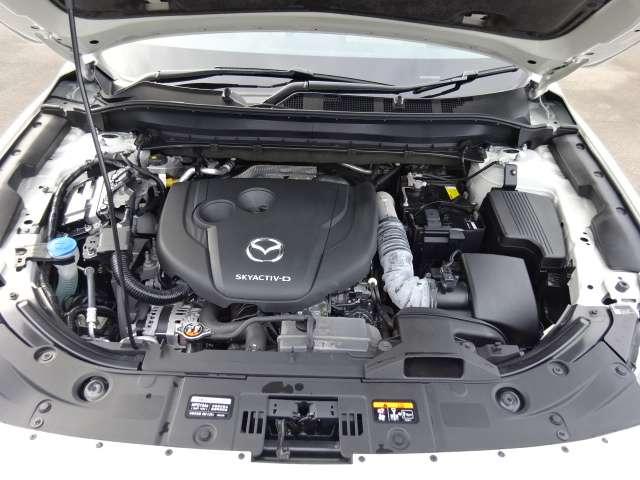 ＣＸ－５ ２．２　ＸＤ　シルク　ベージュ　セレクション　ディーゼルター　ナビ・ＴＶ・ＥＴＣ・全方位モニター・シートヒ　コーナーセンサー　ＬＥＤヘッドライト　アイドリングストップ　パワーテールゲート　電動シート　スマートキー　シートヒーター　ＥＴＣ　ＤＶＤ再生　バックカメラ（5枚目）