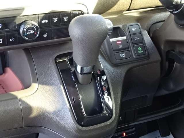 Ｎ－ＢＯＸ ６６０　Ｌ　ターボ　ナビ・ＥＴＣ・バックモニター・シートヒータ　コーナーソナー　衝突軽減システム　ベンチシート　リアカメラ　サイドカーテンエアバック　ナビ　オートクルーズコントロール　ＥＴＣ　前席シートヒーター　ＰＳ（20枚目）