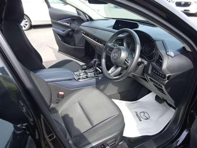 �^�]�Ȃ͂܂������Ȏp���ŃV�[�g�ɍ���A�������R�ɐL�΂��đ���ł���ʒu�e�y�_����z����Ƃ������z�I�ȃ��C�A�E�g���������Ă��܂��I���Ј�x�l�`�y�c�`�̃h���C�r���O�|�W�V���������̊����������B