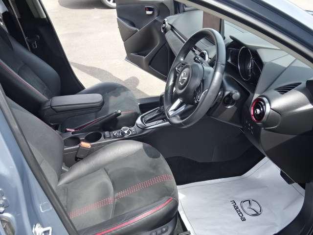 �^�]�Ȃ͂܂������Ȏp���ŃV�[�g�ɍ���A�������R�ɐL�΂��đ���ł���ʒu�e�y�_����z����Ƃ������z�I�ȃ��C�A�E�g���������Ă��܂��I���Ј�x�l�`�y�c�`�̃h���C�r���O�|�W�V���������̊����������B