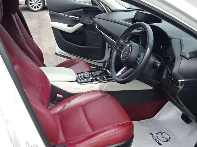 �^�]�Ȃ͂܂������Ȏp���ŃV�[�g�ɍ���A�������R�ɐL�΂��đ���ł���ʒu�e�y�_����z����Ƃ������z�I�ȃ��C�A�E�g���������Ă��܂��I���Ј�x�l�`�y�c�`�̃h���C�r���O�|�W�V���������̊����������B