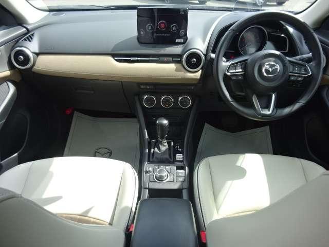 ＣＸ－３ １．５　１５Ｓ　アーバン　ドレッサー　ＥＴＣ・全方位モニター・シートヒーター　アダプティブクルーズ　パーキングセンサー　フルセグＴＶ　ＤＶＤ再生　ＬＥＤヘッドライト　ＴＶ　シートヒータ　アイドリングストップ　ＥＴＣ　バックカメラ　ＨＢＣ（3枚目）