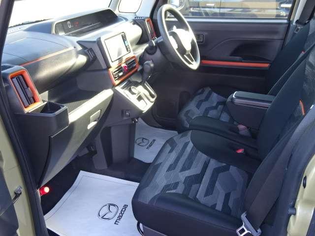 タント ６６０　ファンクロス　ナビ・ＴＶ・ＥＴＣ・バックモニター　誤発進抑制機能　クリソナ　Ｉ－ＳＴＯＰ　バックカメラ付　左右パワースライドドア　シートＨ　フルフラット　セキュリティ　キーレスキー　スマートキー＆プッシュスタート（17枚目）