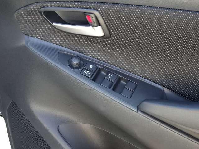 �p���[�E�B���h�E�t���ł���