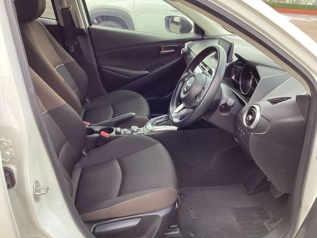 MAZDA2 1.5 XD プロアクティブ ディーゼルターボ ETC ナビ TV バックモニター Pセンサー オートエアコン i-stop キーレス 横滑り防止装置 ターボ スマキー シートヒーター ETC アルミホイール サポカーS 盗難防止装置(9枚目)