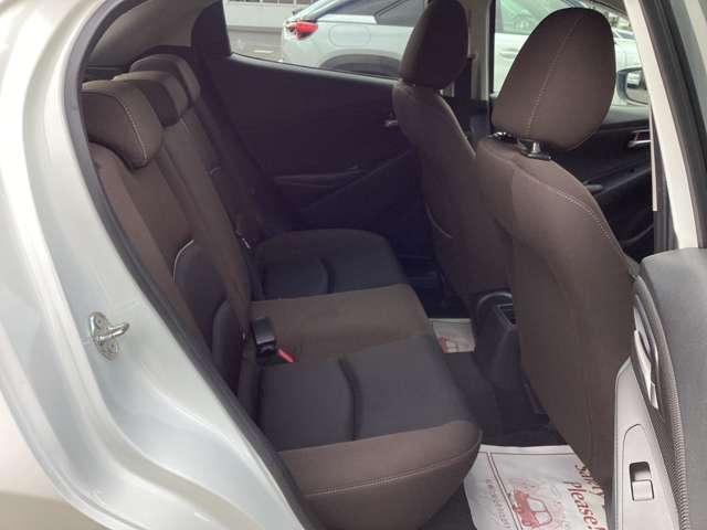 MAZDA2 1.5 XD プロアクティブ ディーゼルターボ ETC ナビ TV バックモニター Pセンサー オートエアコン i-stop キーレス 横滑り防止装置 ターボ スマキー シートヒーター ETC アルミホイール サポカーS 盗難防止装置(10枚目)