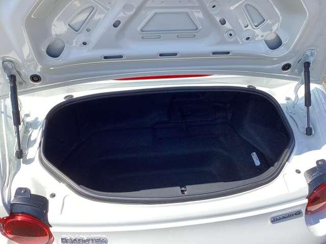 ロードスター １．５　９９０Ｓ　ＥＴＣ　衝突軽減システム　ヘッドライトＬＥＤ　バックセンサー　オートエアコン　キーフリー　パワーウィンドー　ＥＴＣ　アルミホイール　横滑り防止機能　盗難防止システム　ＡＢＳ　パワステ　エアバッグ（13枚目）