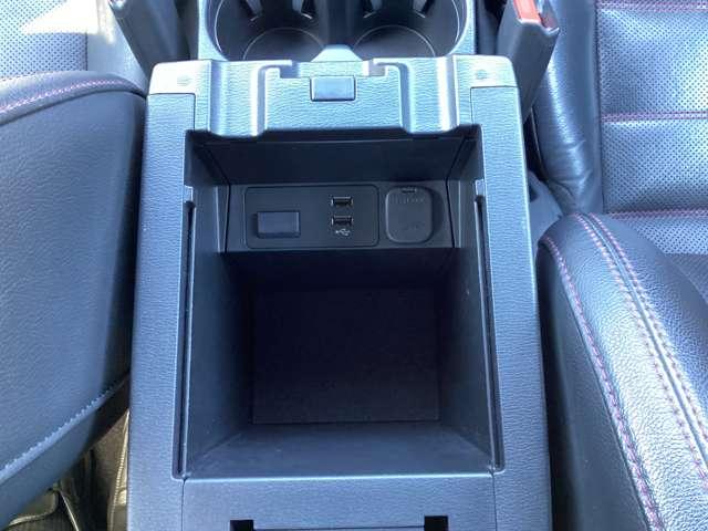 �^�]�ȁ^����Ȃ̊Ԃ̃R���\�[���{�b�N�X�ɂ͂t�r�a�[�q���Q�I