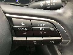 �ϥ�ɥ뱦�ˤϡ��졼�������롼���Υ���ȥ����뤬���ꡢ�ָ���Υ�ݻ���®�ٱ����ʤɴ�ñ�����Ǥ��ޤ� 6