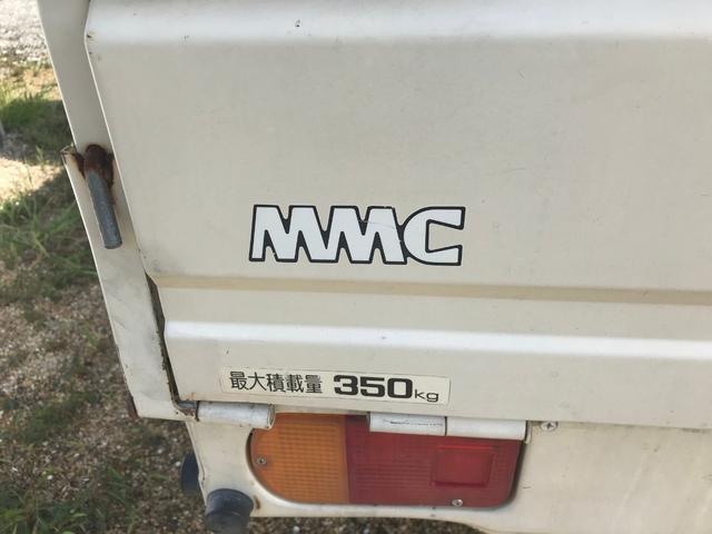 4WD・4速マニュアル車・走行距離40461km実走行・最大積載量350kg(15枚目)